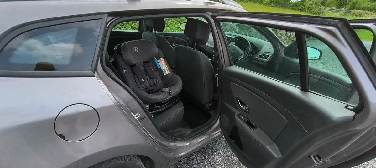 Renault Grand Megane 2013 estate - Image 4