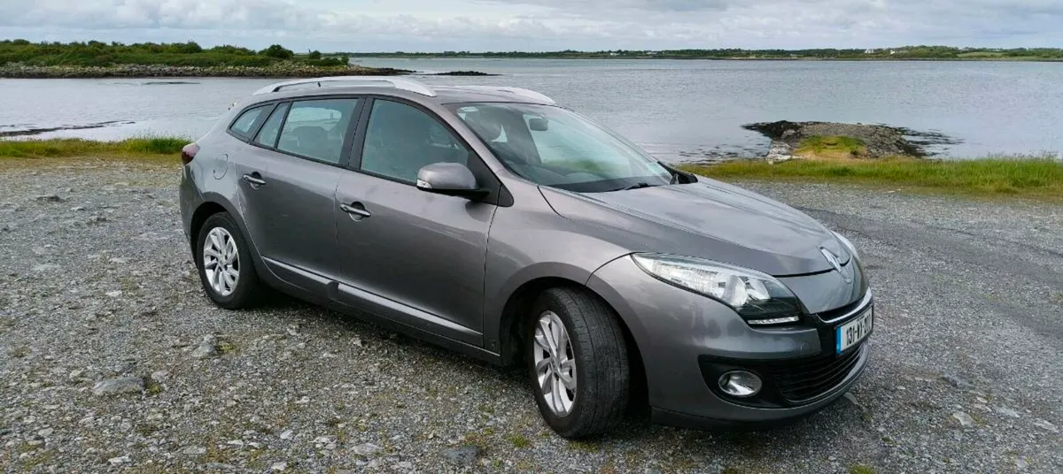 Renault Grand Megane 2013 estate - Image 1