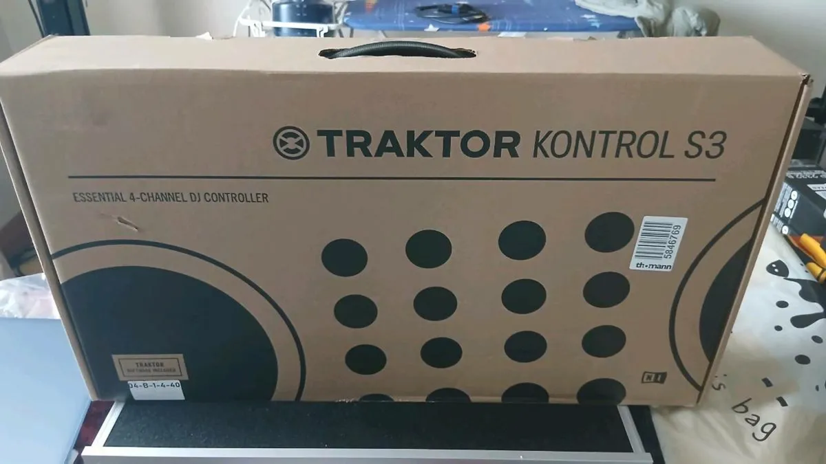 Traktor Kontrol S3 decks. - Image 1