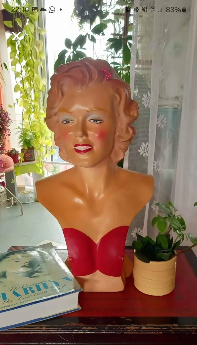 Extremely rare Marylin Monroe head/bust 1950's ONO - Image 1