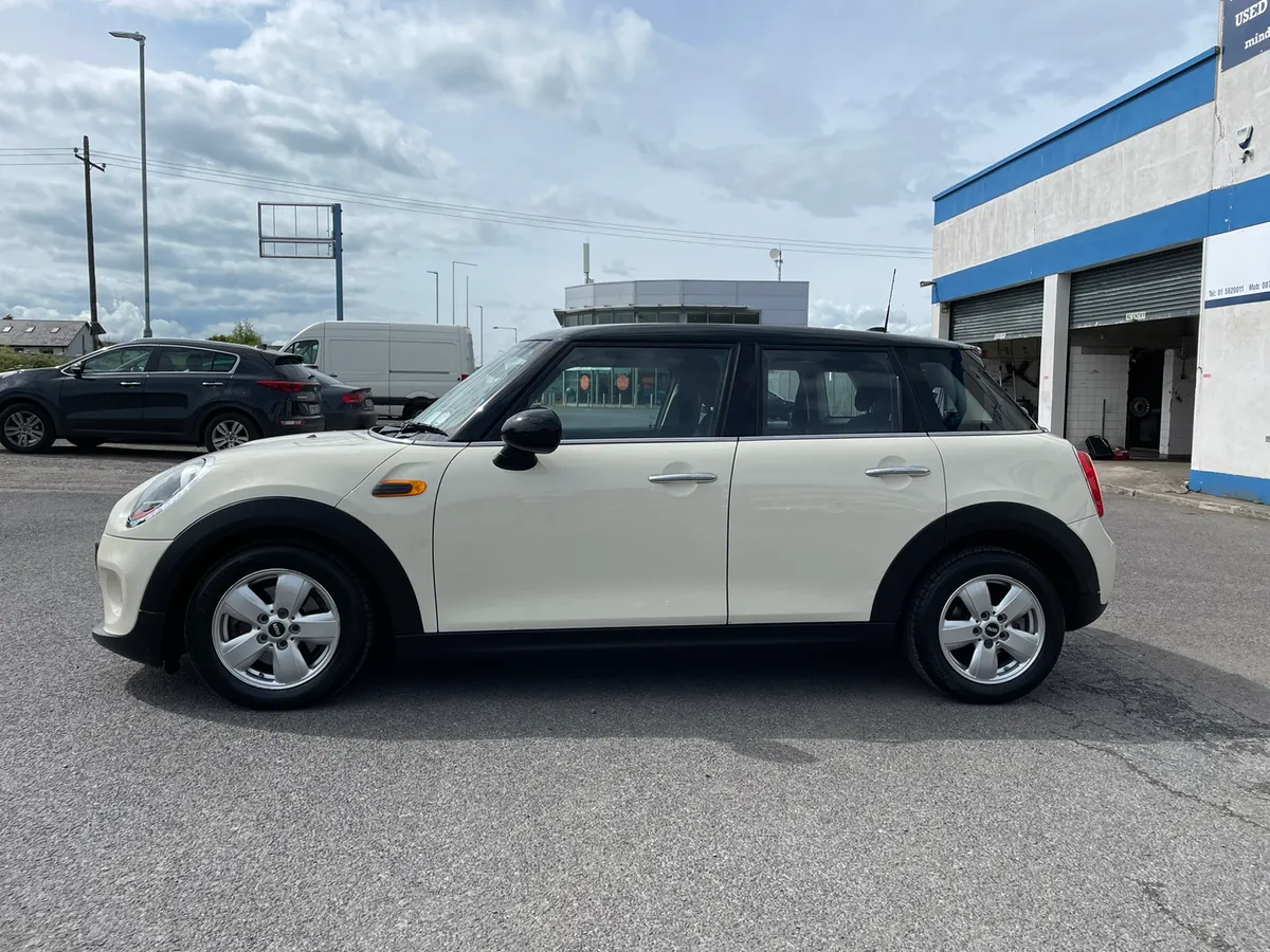 Mini  Cooper 2015 Petrol//Low Mileage - Image 3