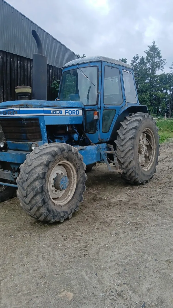Farm machinery - Image 1