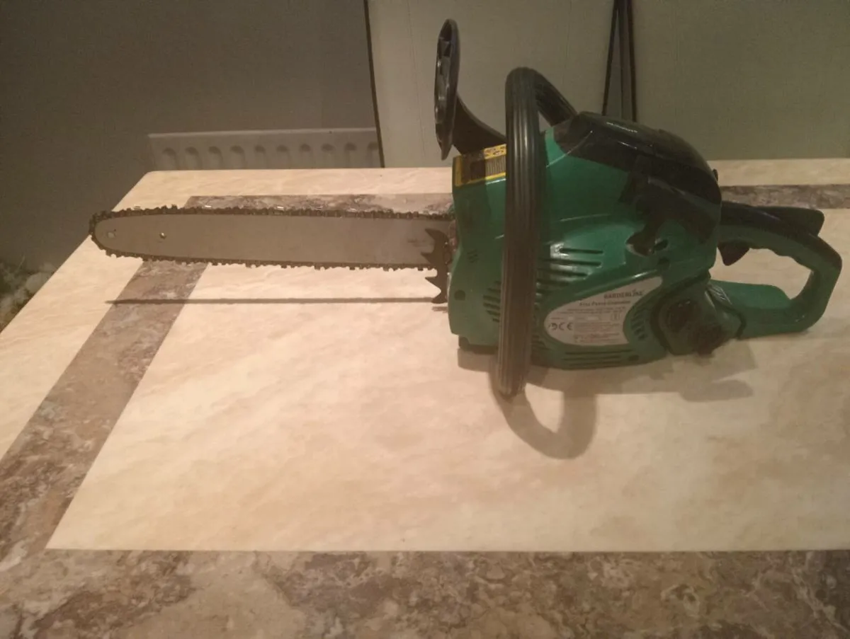 Gardenline 41cc chainsaw 16" - Image 2
