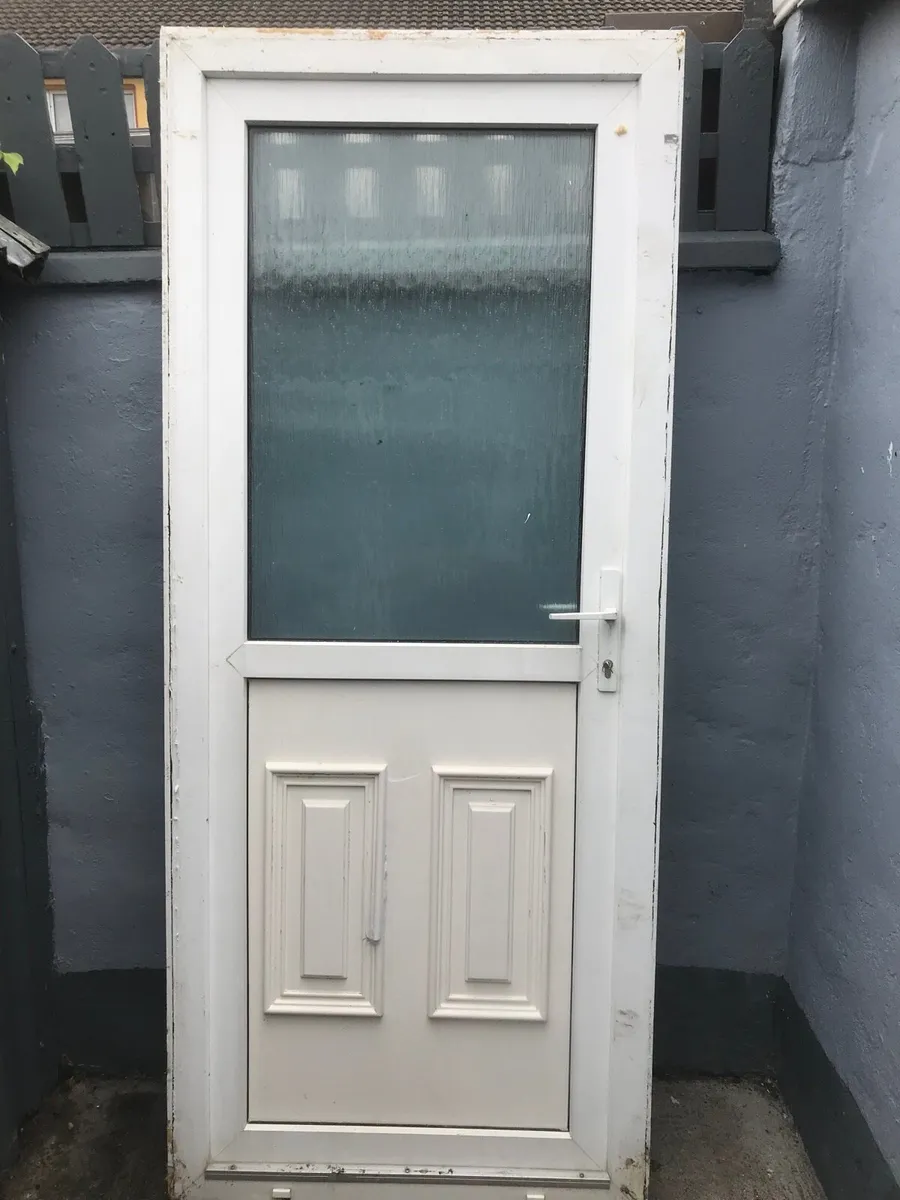 Pvc door and 2 windows - Image 3