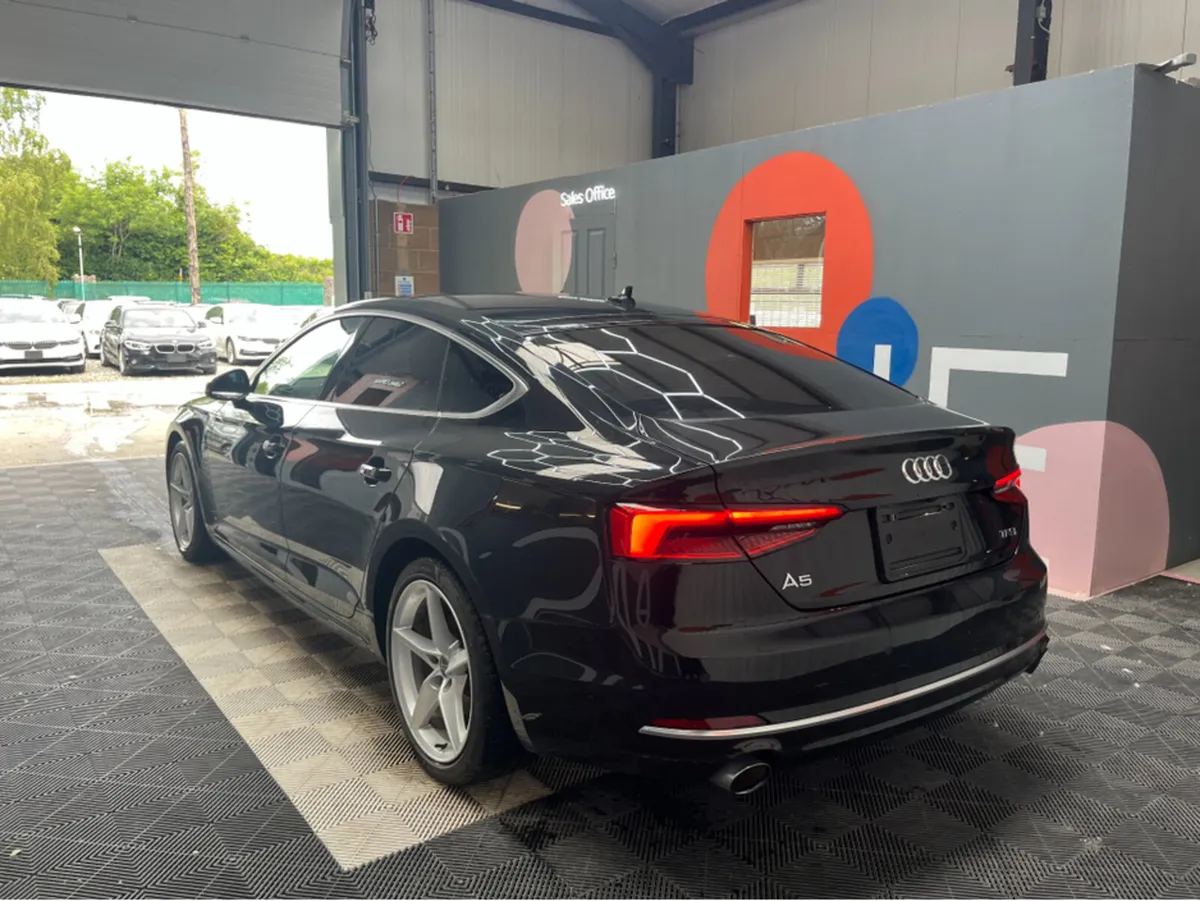 Audi A5 2.0 TFSI SPORT / 43k KMs / HEATED SEATS , - Image 4