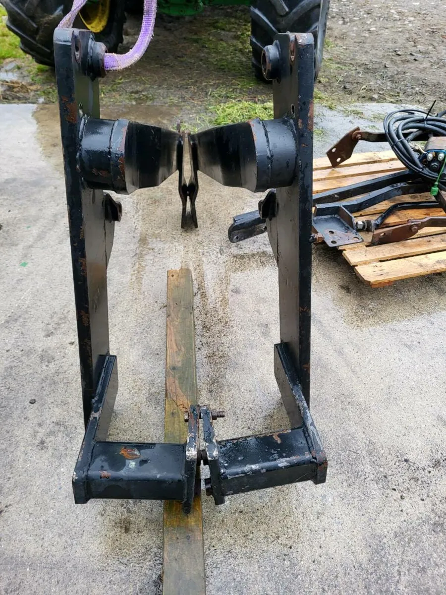 Rossmore FL 60 loader off fiat 80 90 - Image 2
