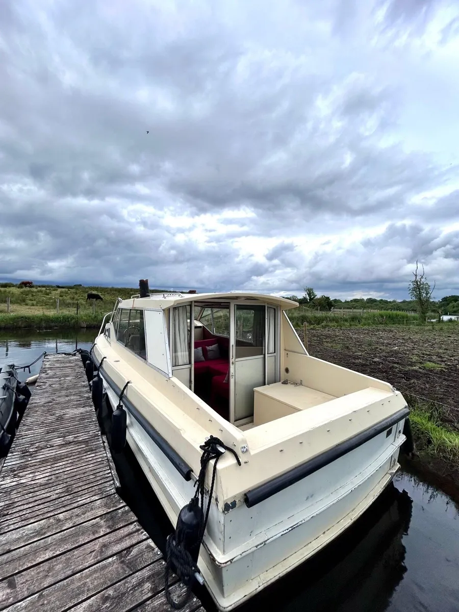 27ft Bounty Cabin Cruiser (4 Berth) - Image 2
