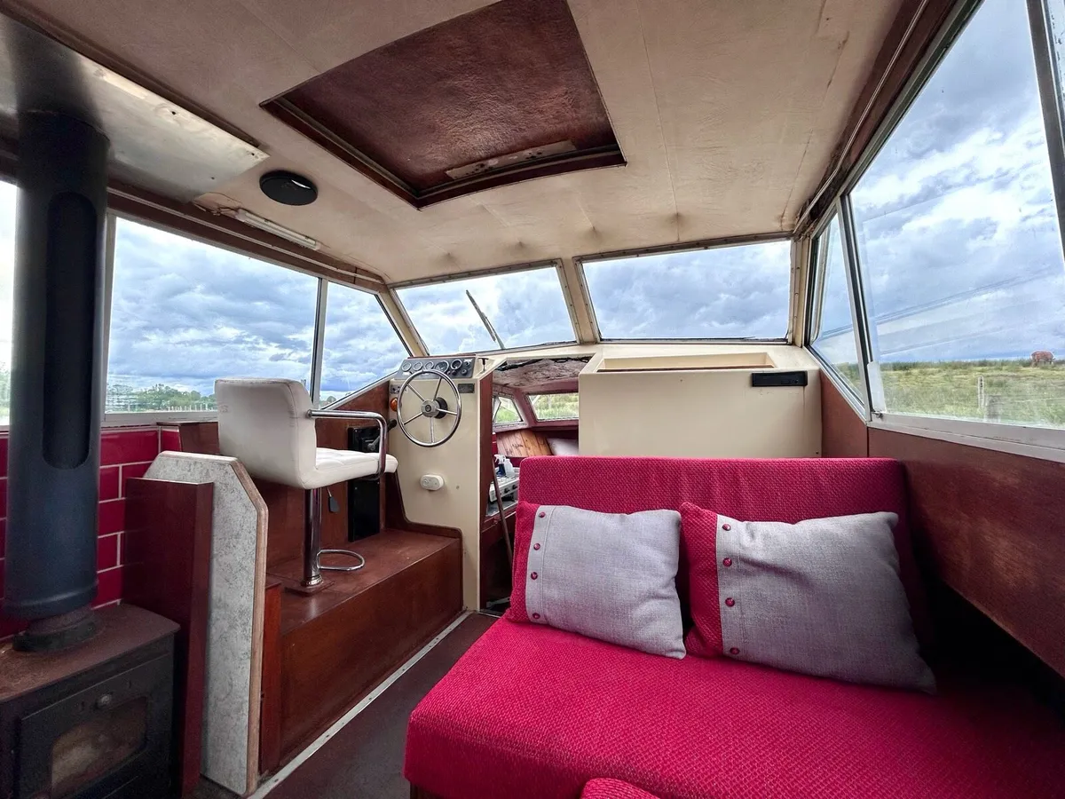 27ft Bounty Cabin Cruiser (4 Berth) - Image 4