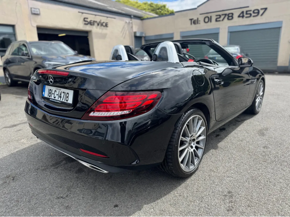 Mercedes-Benz SLC SLC250 D AMG LINE AUTO - Image 4