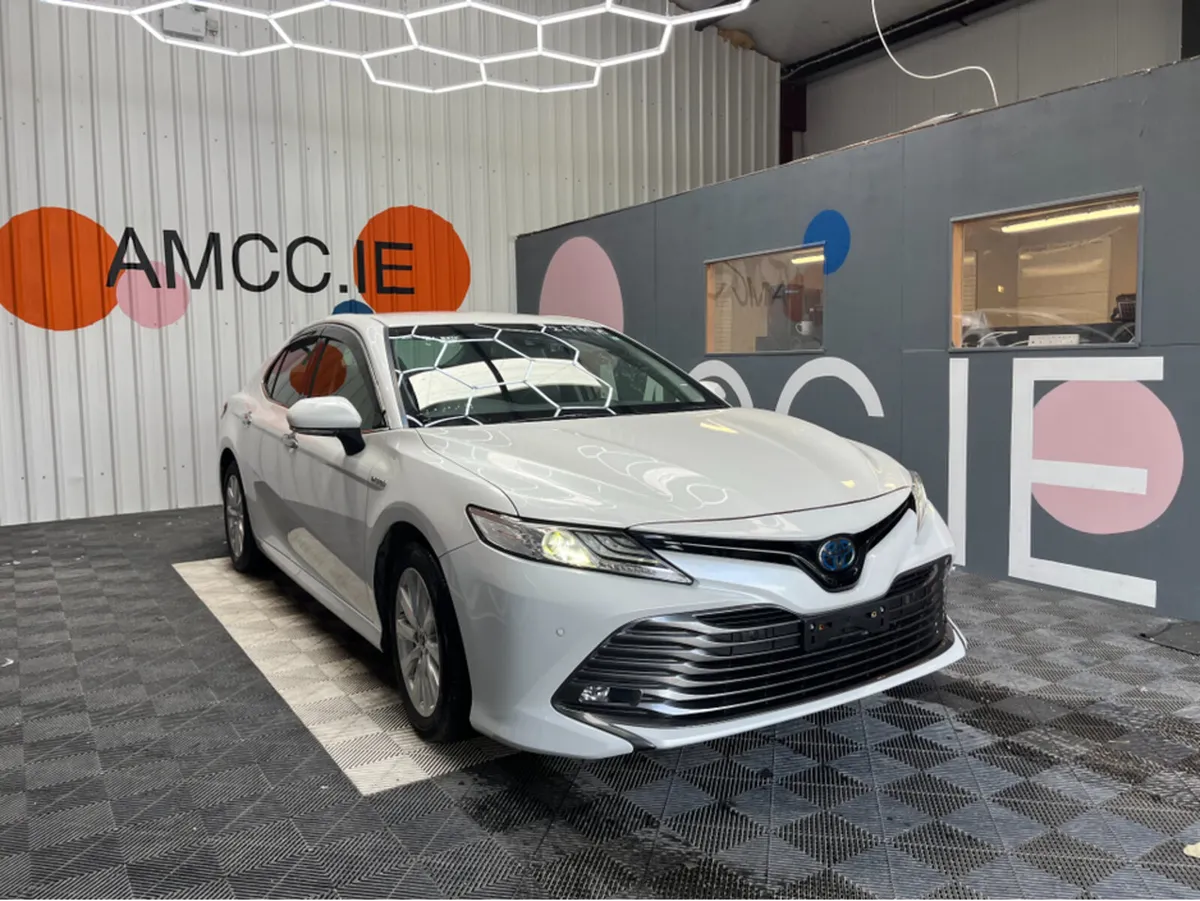 Toyota Camry 2.5 HYRBID / 75k KMs / ADAPTIVE CRUIS - Image 1