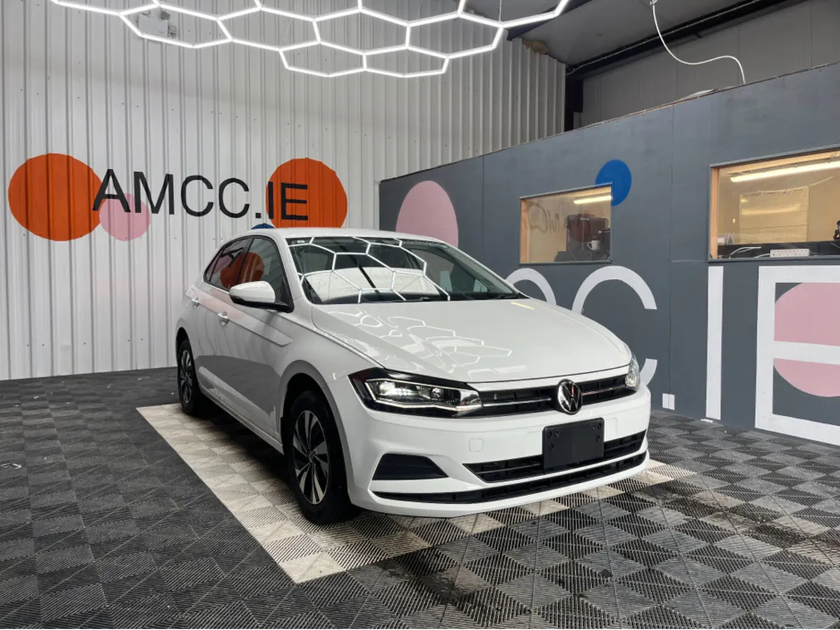 Volkswagen Polo 1.0 TSI COMFORT LINE / 31k KMs / R - Image 1