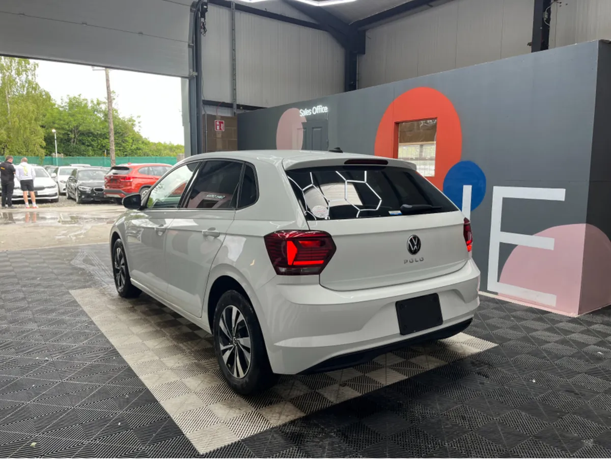 Volkswagen Polo 1.0 TSI COMFORT LINE / 31k KMs / R - Image 4
