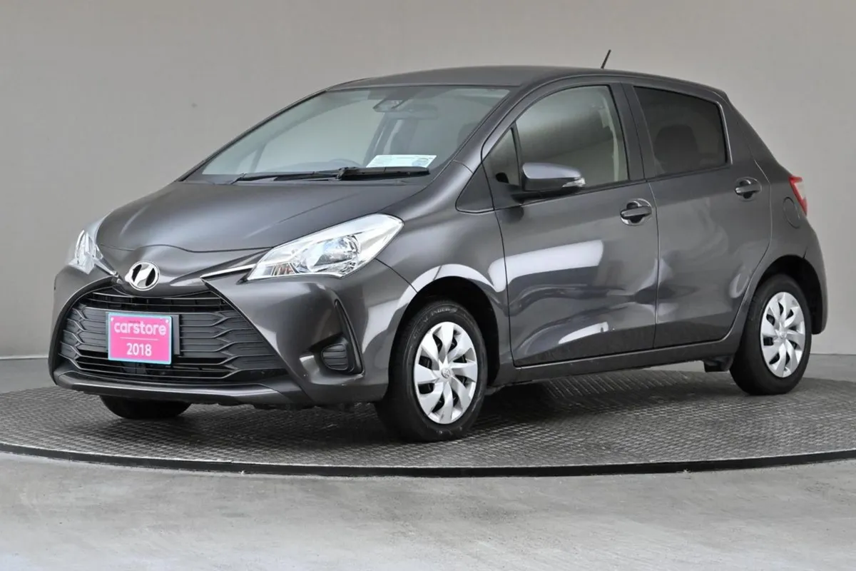 Toyota Vitz 1.0 Auto  android Car Player - Image 3