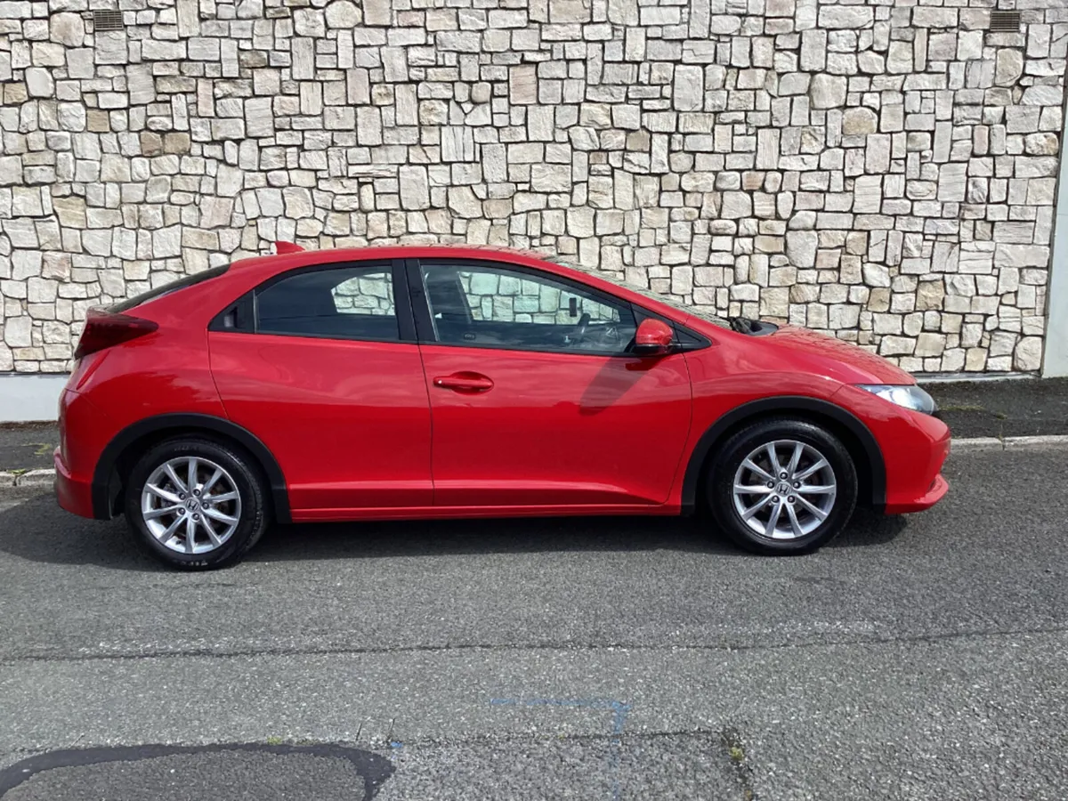 Honda Civic 5DR 1.4 I-vtec Sport 4DR - Image 2