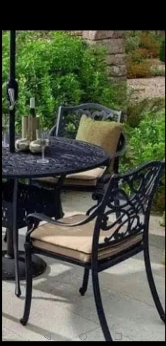 ***REDUCED TO CLEAR ** Brand New Hartman  4 Seater - Image 2