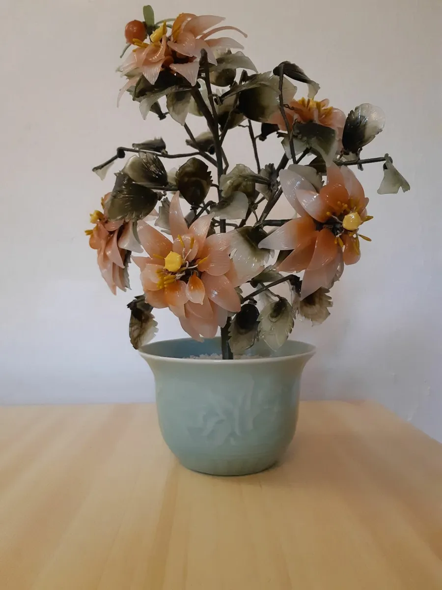 Vintage Chinese Jade & Agate Glass Flower Tree. - Image 3