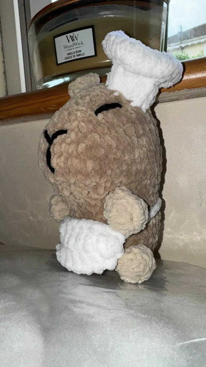 Knitted capybara toy - Image 3