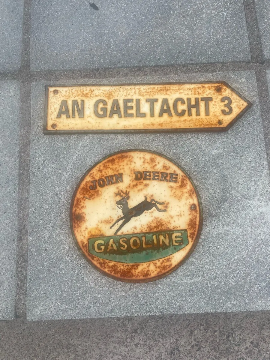 Signs - Image 3