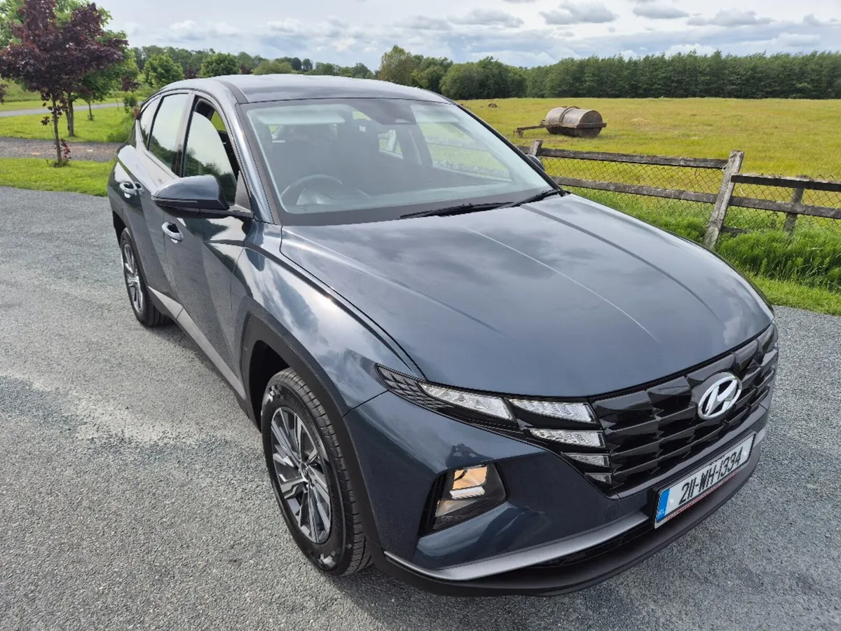 211 Hyundai Tucson Comfort Plus **LOW MILEAGE** - Image 1