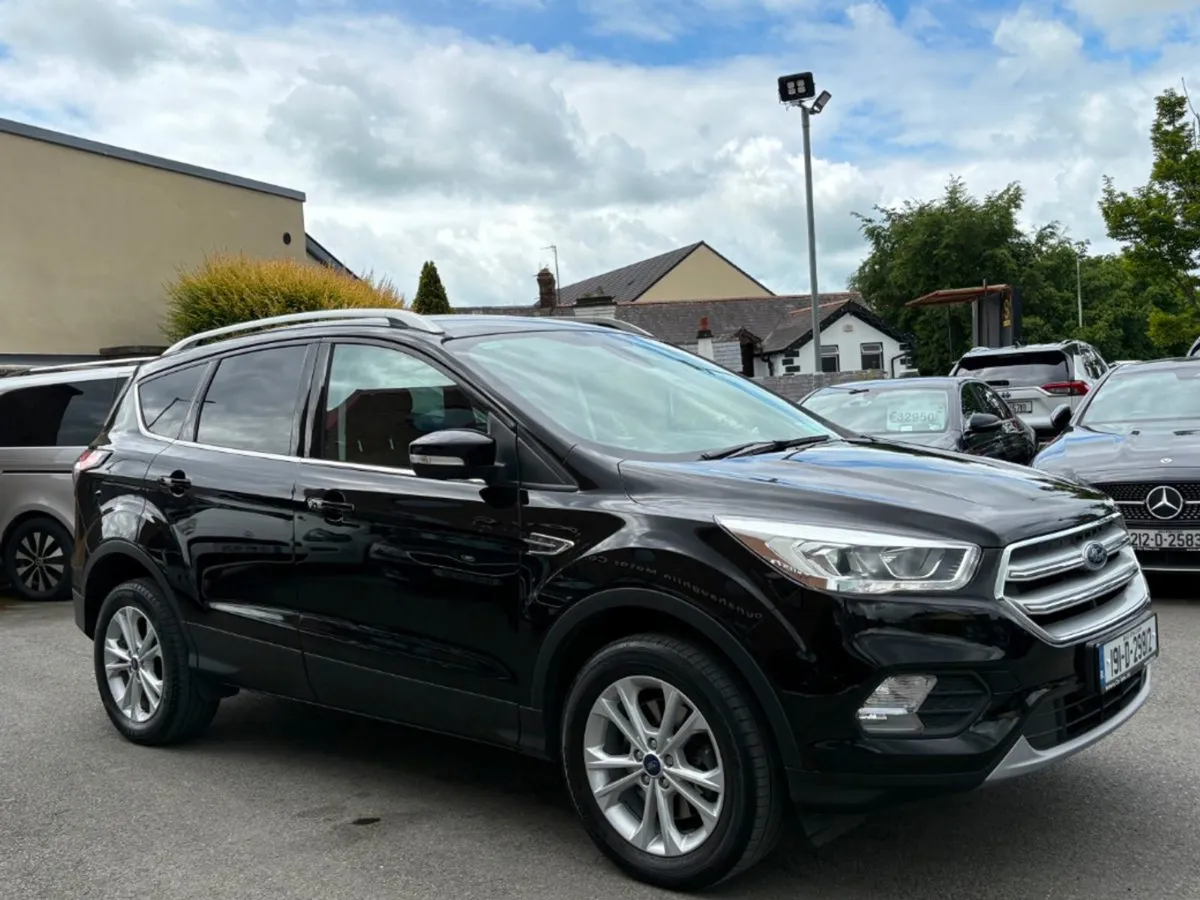Ford Kuga Titanium 1.5tdci 120PS MAN 5 Seater - Image 3
