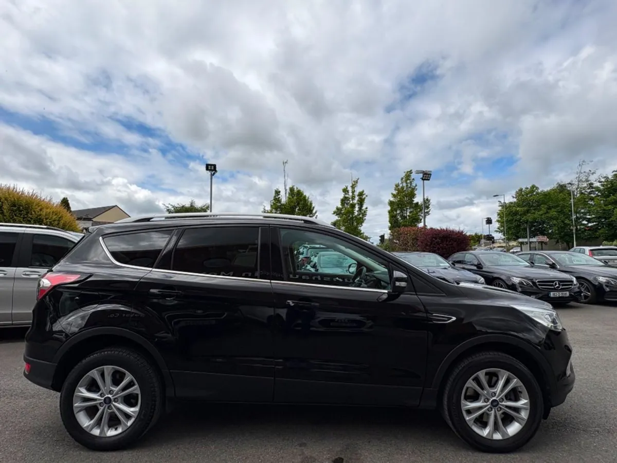 Ford Kuga Titanium 1.5tdci 120PS MAN 5 Seater - Image 4