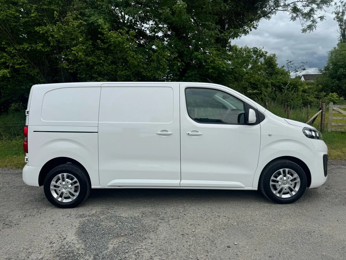 2021 Vauxhall vivaro sportive - Image 3