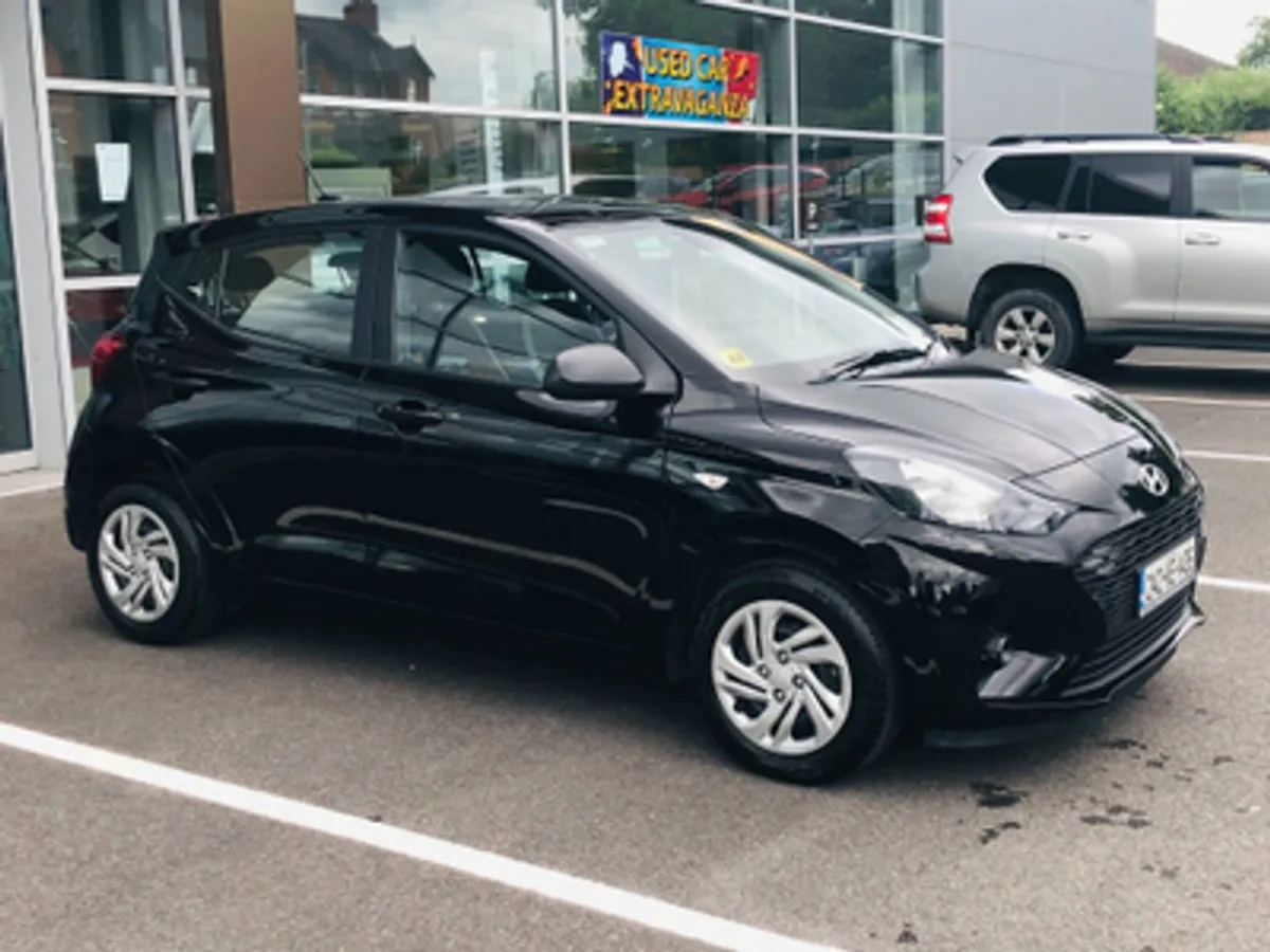 Hyundai i10 Classic 1.0 Petrol  demonstrator Sale - Image 3