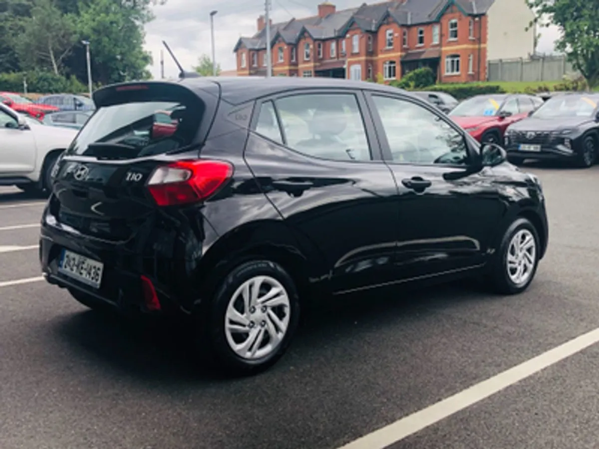 Hyundai i10 Classic 1.0 Petrol  demonstrator Sale - Image 4