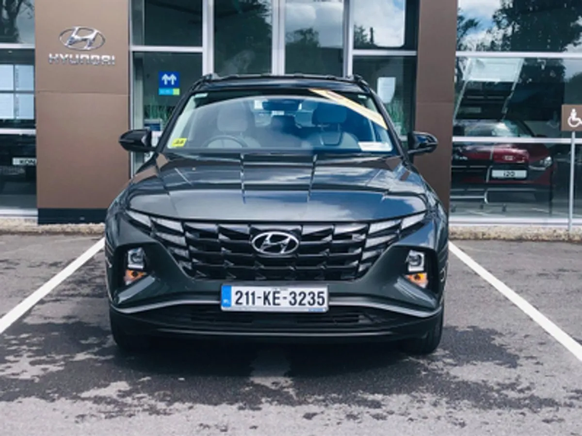 Hyundai Tucson Executive 1.6 Hybrid W/black Roof - Image 2