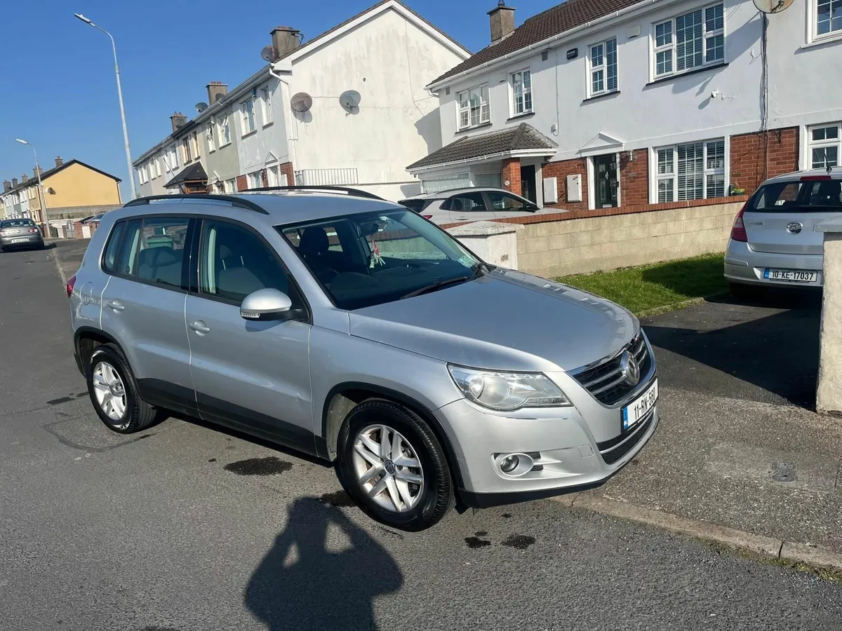Volkswagen Tiguan 2011 - Image 4