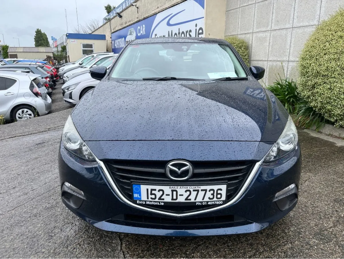 Mazda 3 SE 2.0 Petrol //sat Nav//low Miles// - Image 2