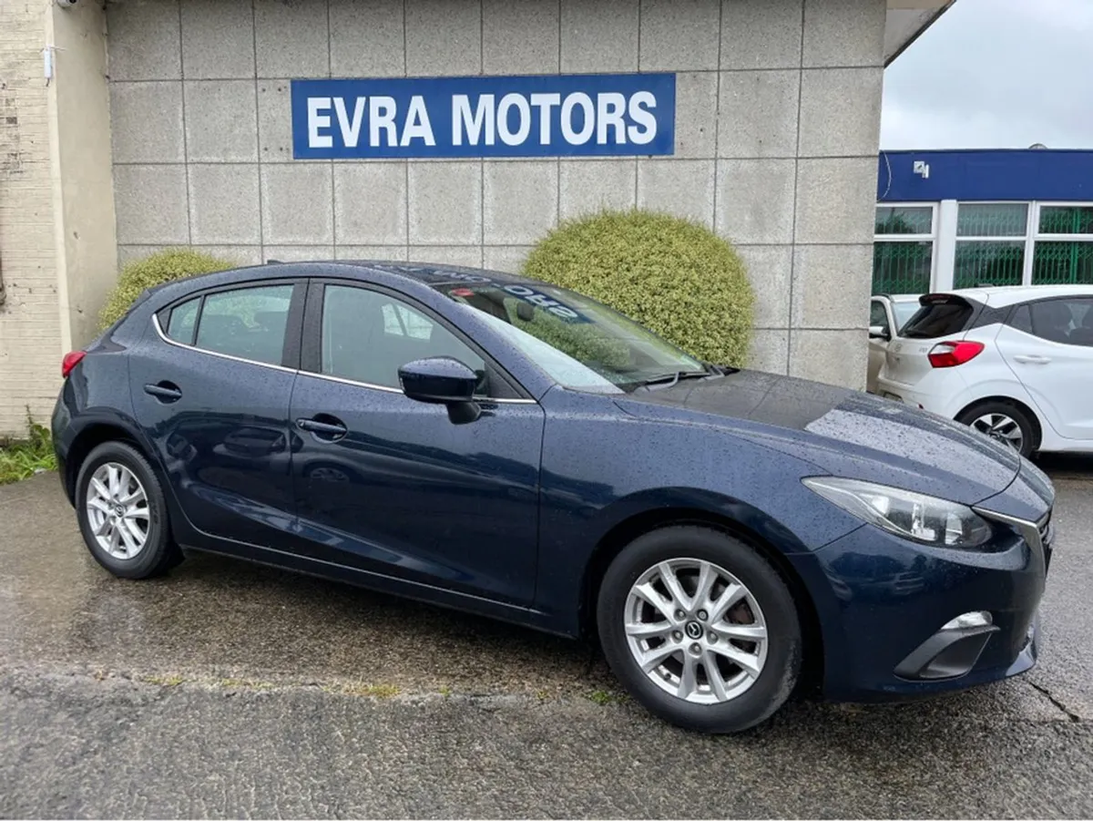 Mazda 3 SE 2.0 Petrol //sat Nav//low Miles// - Image 3