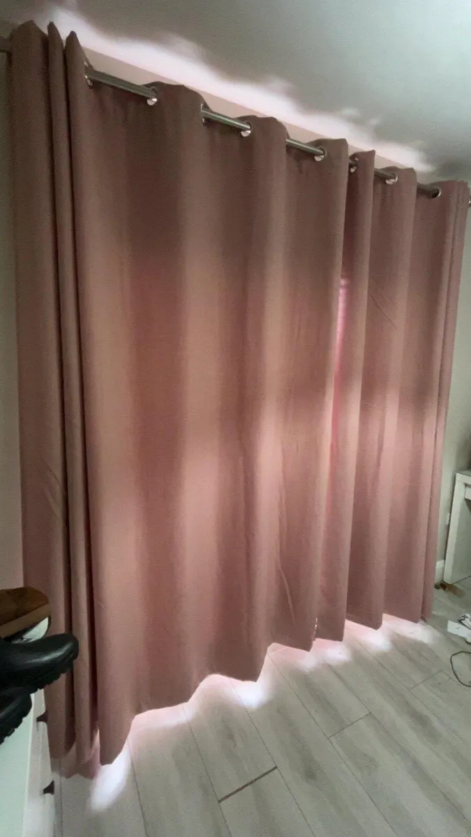 Curtains - Image 1