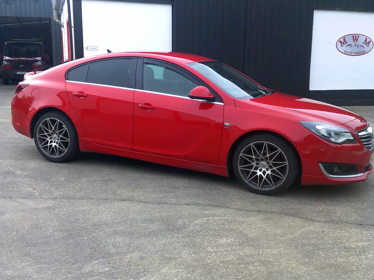 Vauxhall Insignia 2014 - Image 1
