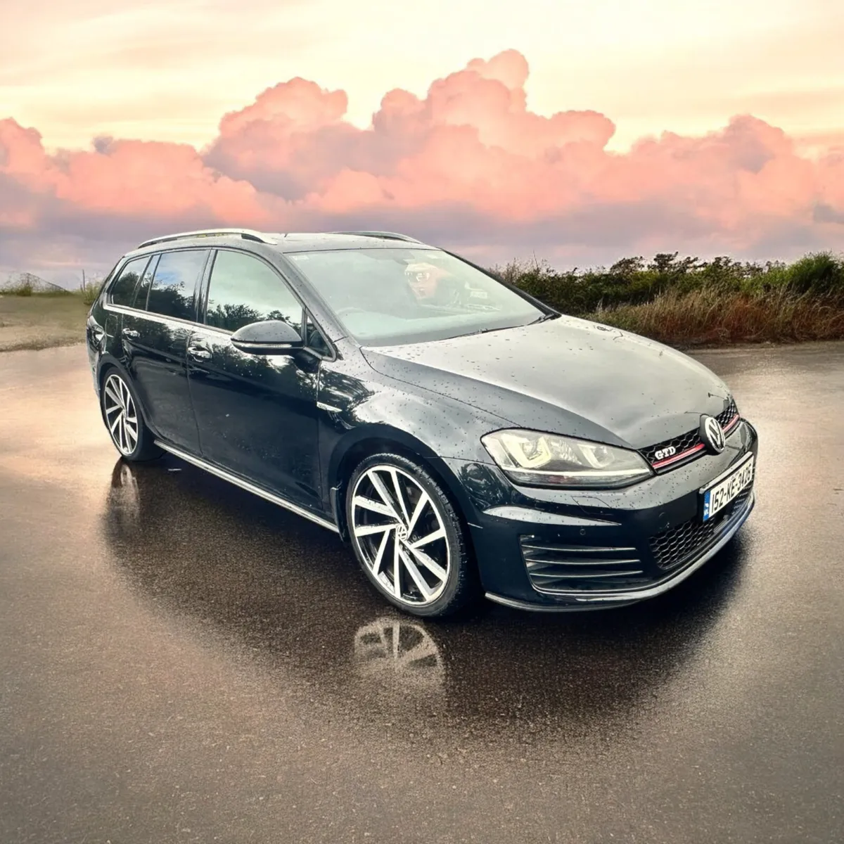Volkswagen Golf 2.0 TDi GTD  Auto 184hp Estate - Image 1