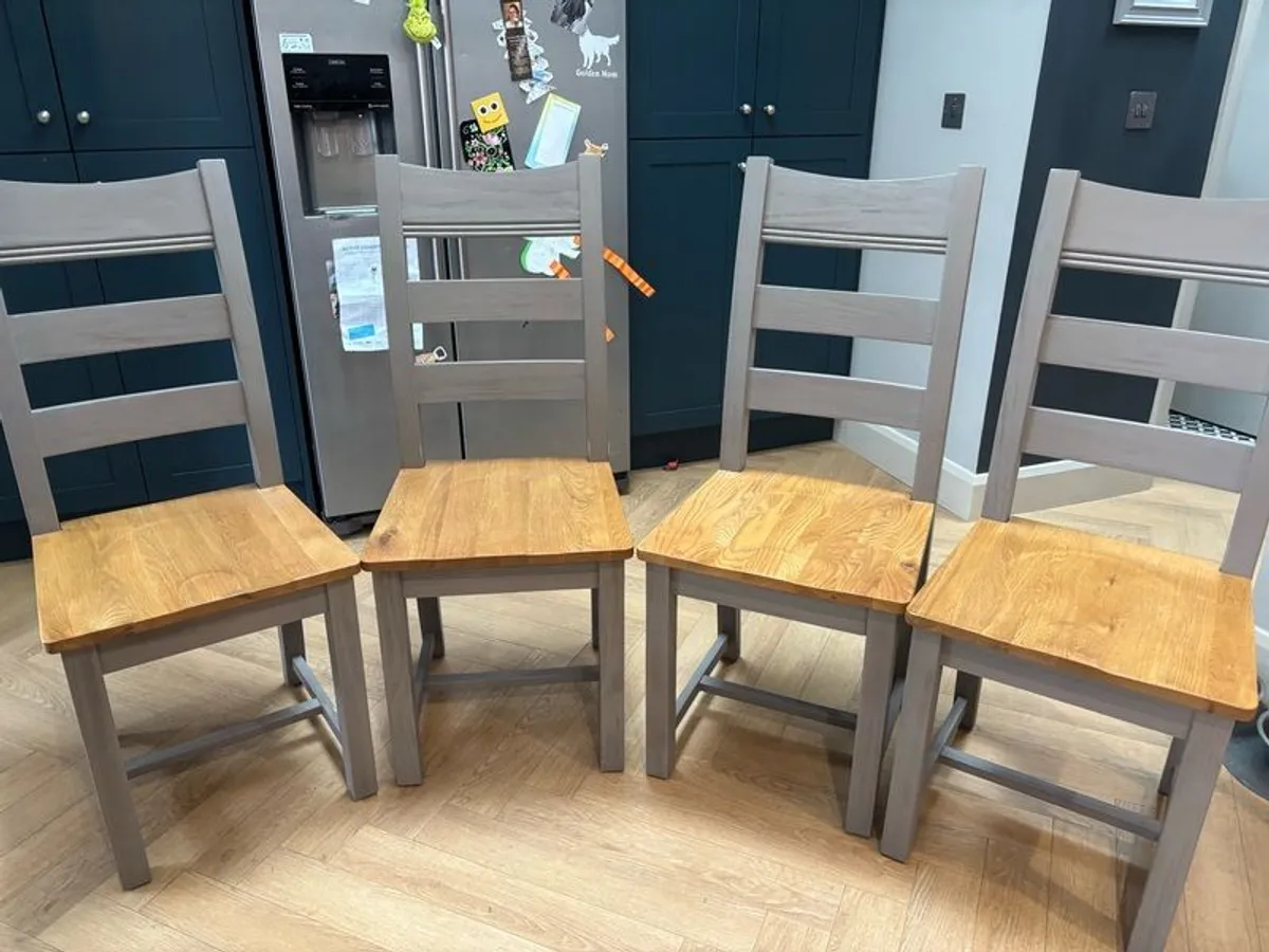 Dining chairs x 4 - Image 1