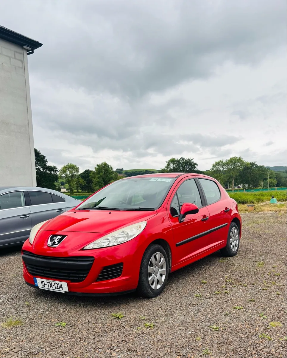 Peugeot 207 HDI diesel,immaculate €3,500 low m - Image 1