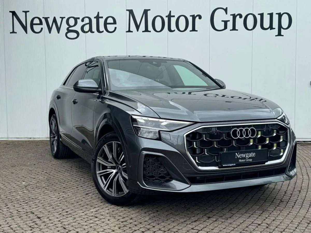 Audi Q8 Tfsi E Quattro S Line - Image 3