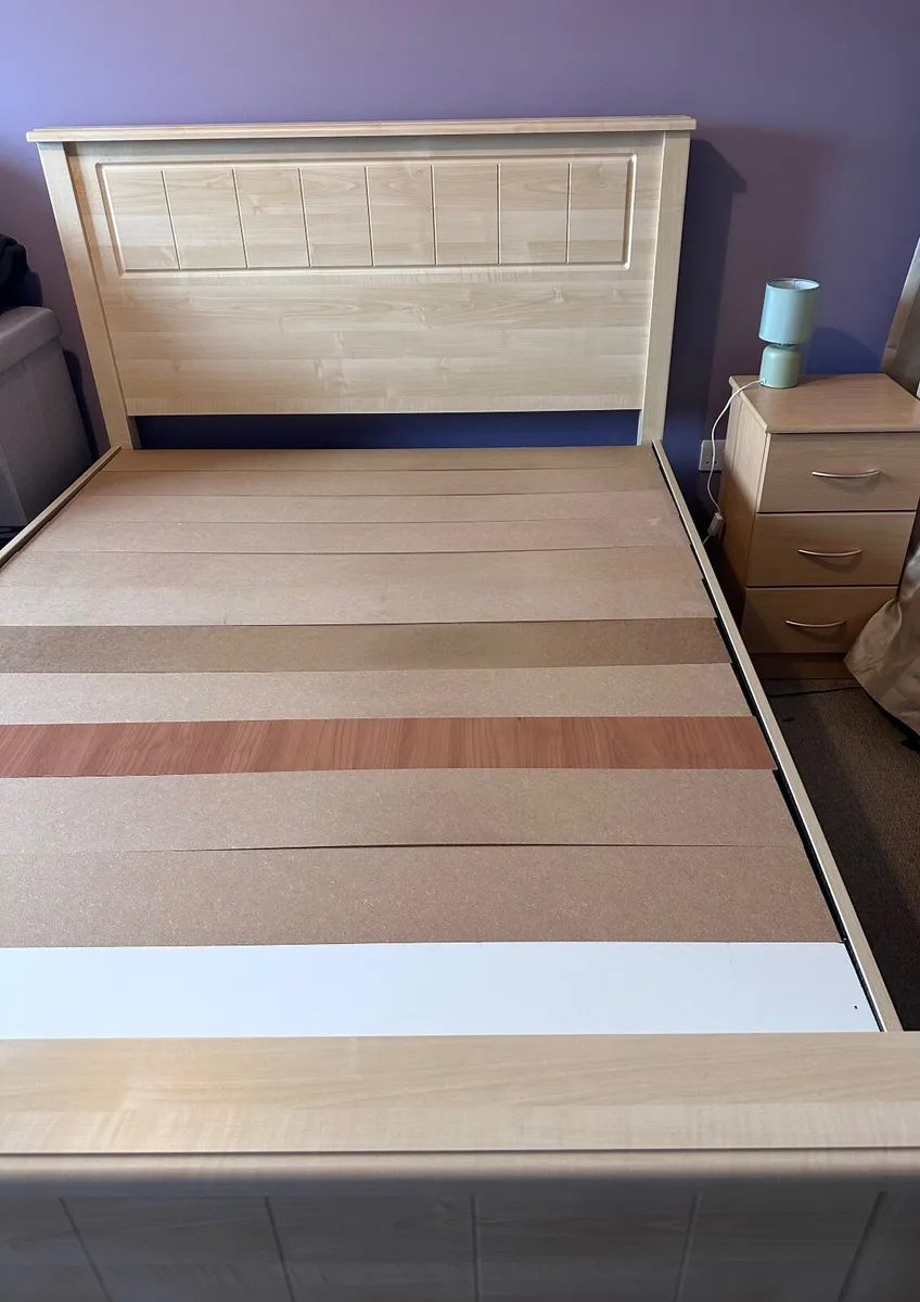 Bed frame - Image 2
