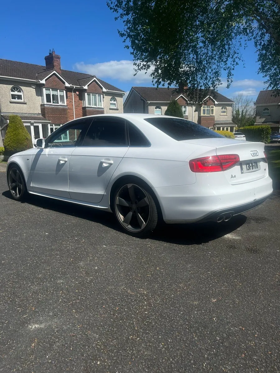 AUDI A4 TDI 120bhp SLine - Image 4