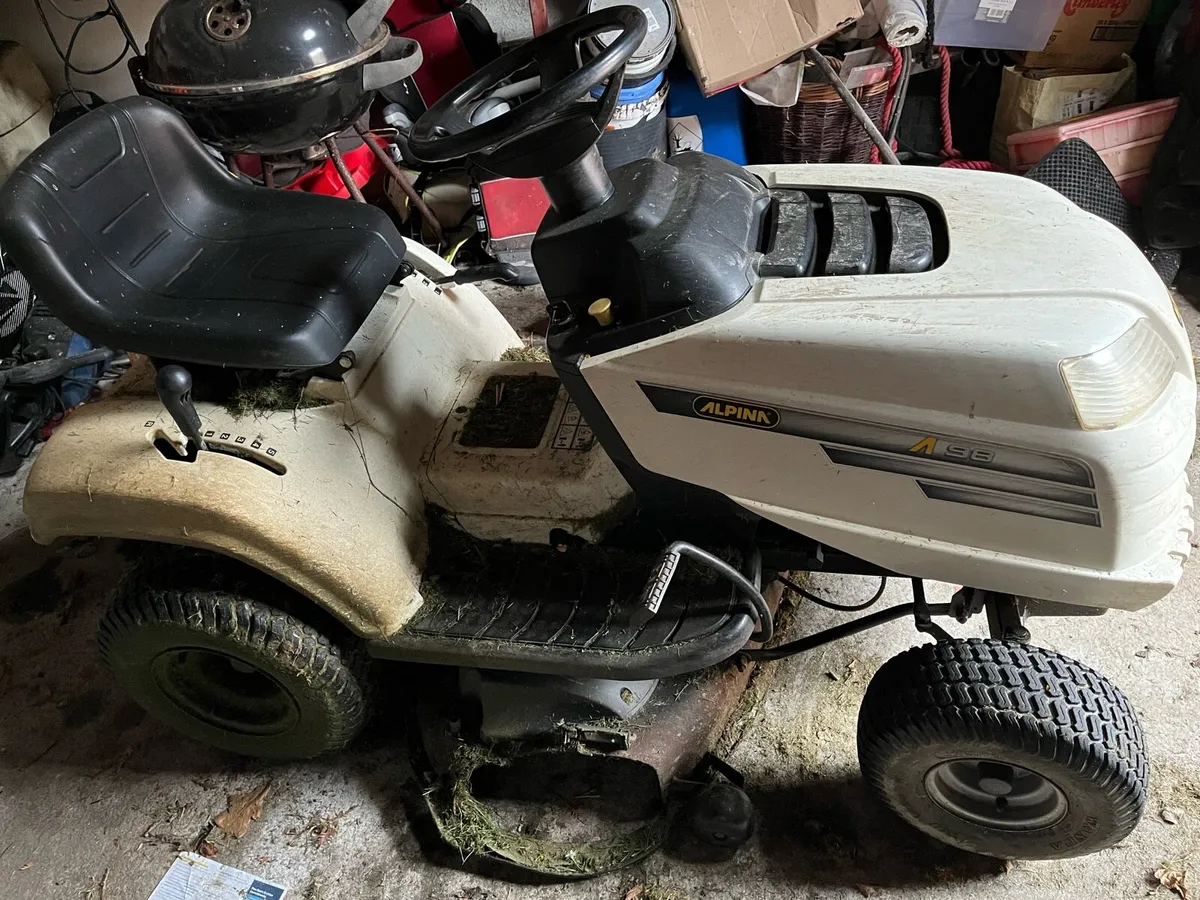 Ride on mower - Image 3