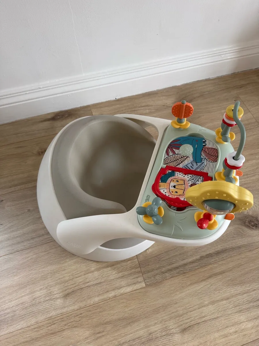 Mamas & Papas booster seat - Image 1