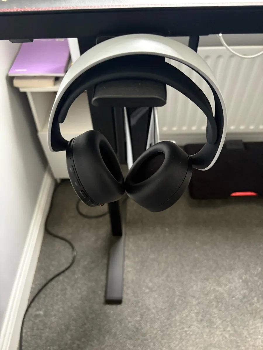 PS5 Disc, controller, headset, docking station - Image 3