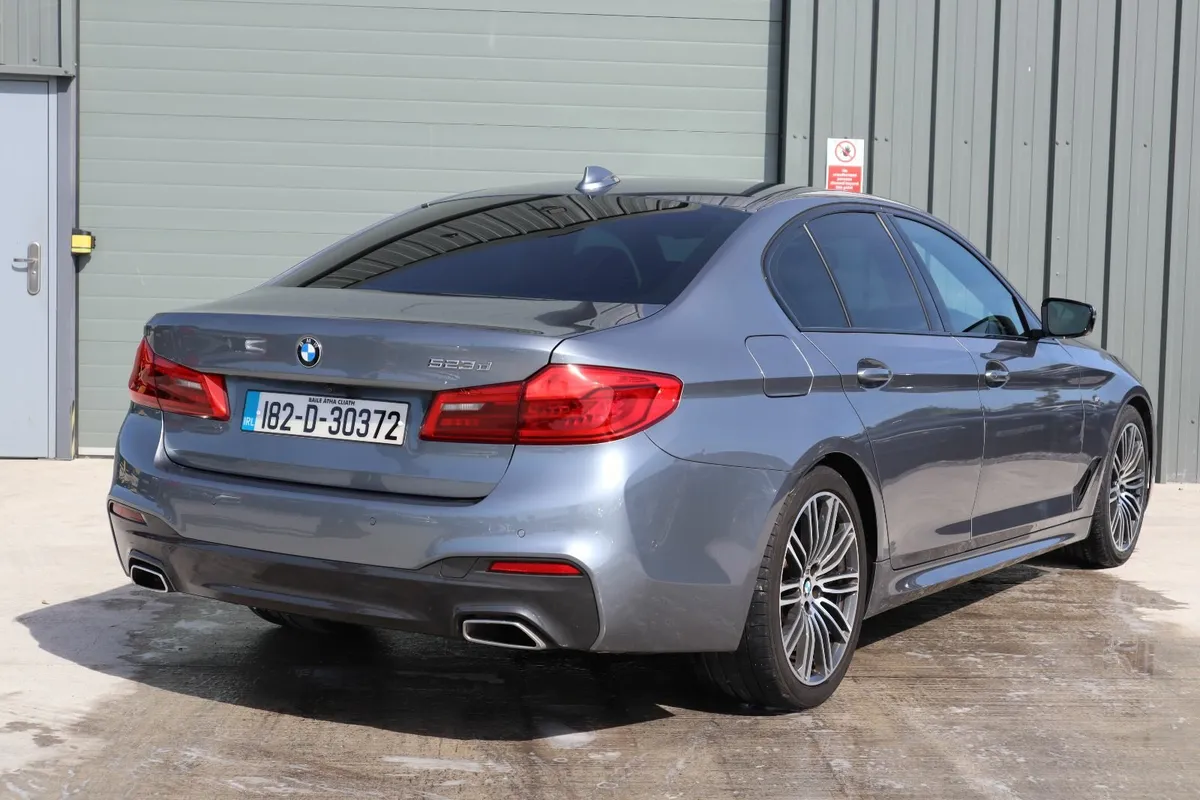BMW 520D// SHADOW LINE//HIGH SPEC//WARRANTY - Image 3