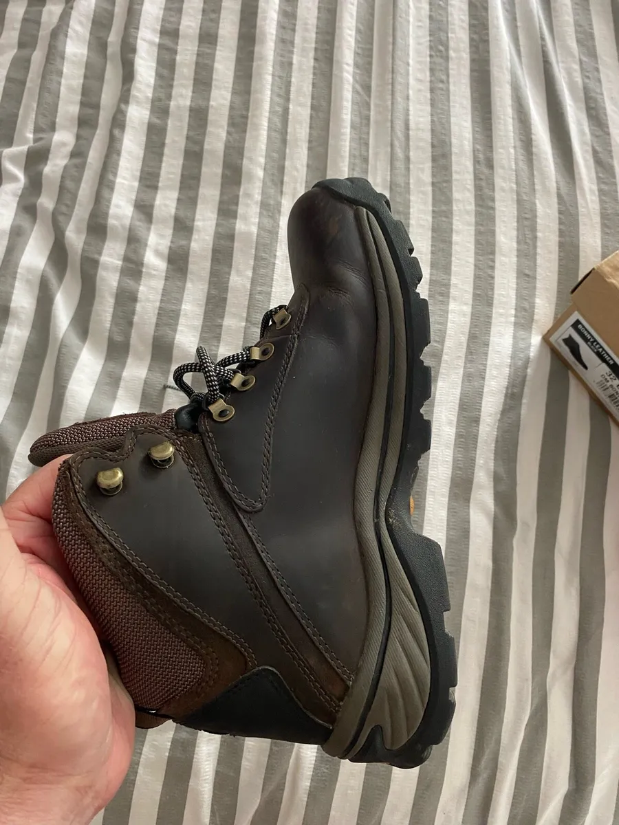 Timberland men’s boots size 10.5 - Image 2