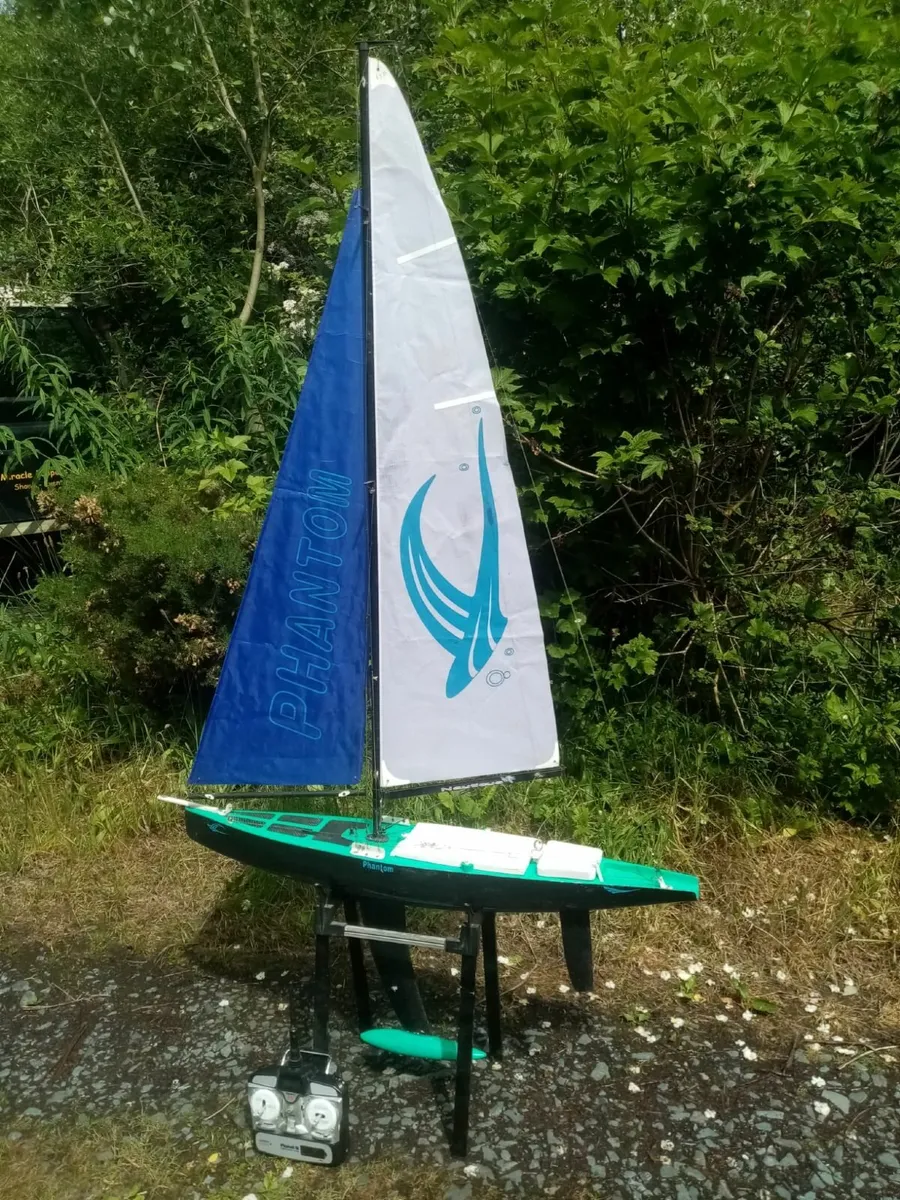 RC model yacht