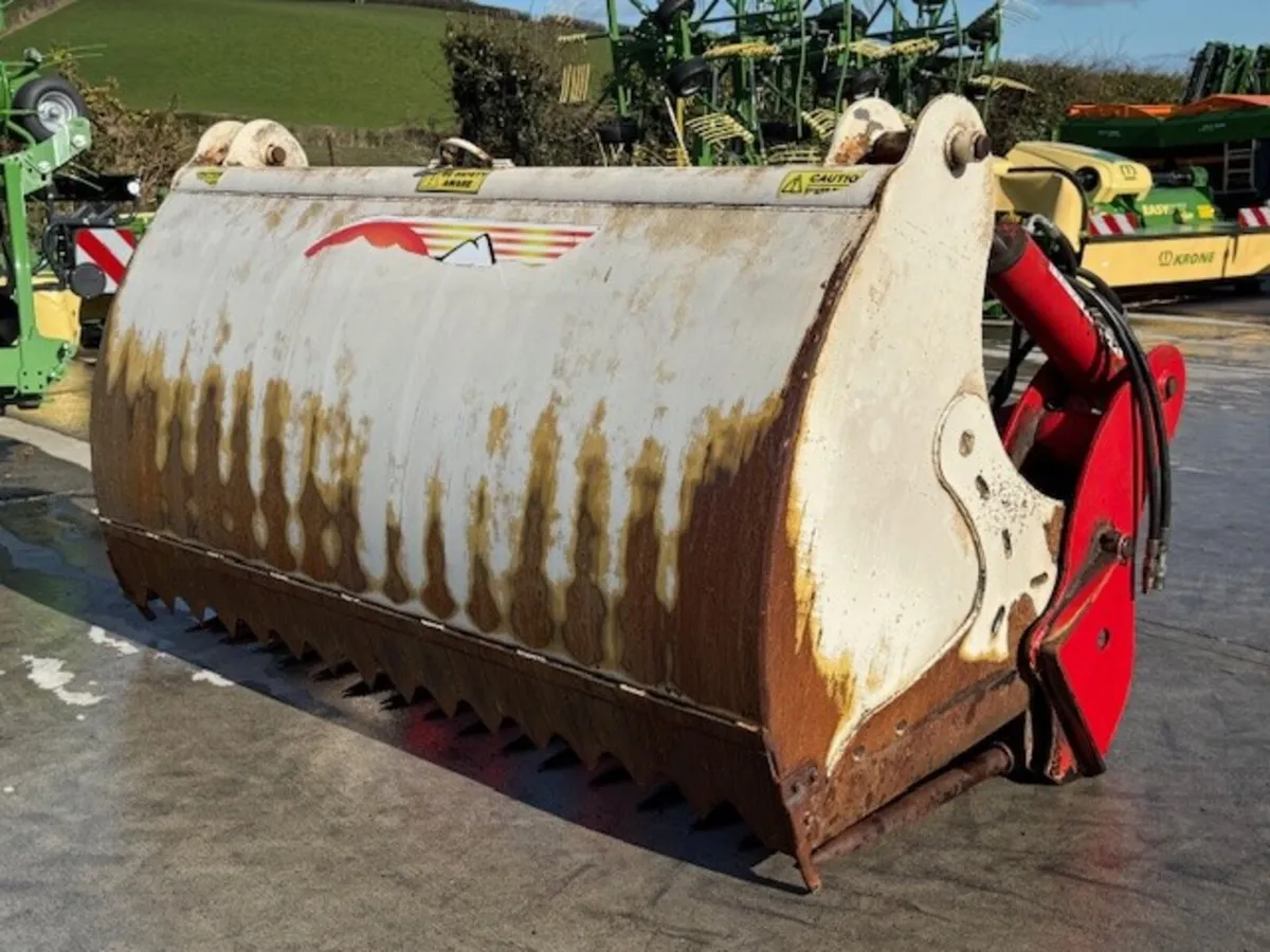 Used Newrock 240 8ft Heavy Duty Shear Grab - Image 3