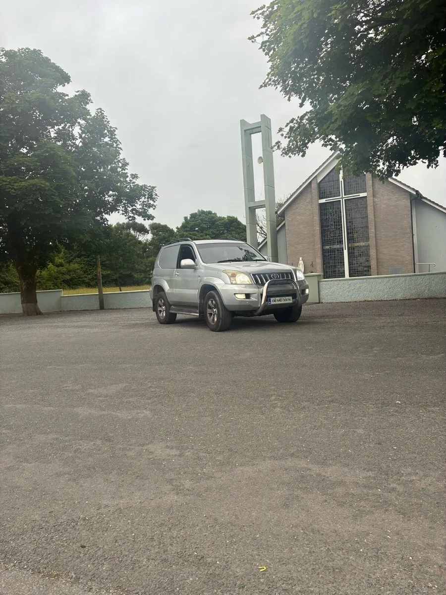 2008 Toyota landcruiser - Image 1