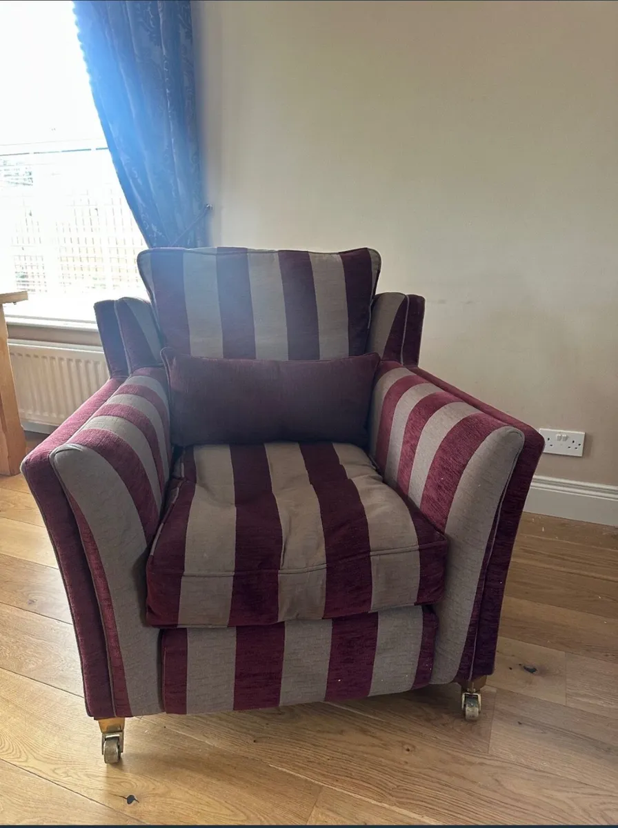 Westbury 4 2 1 - Image 3