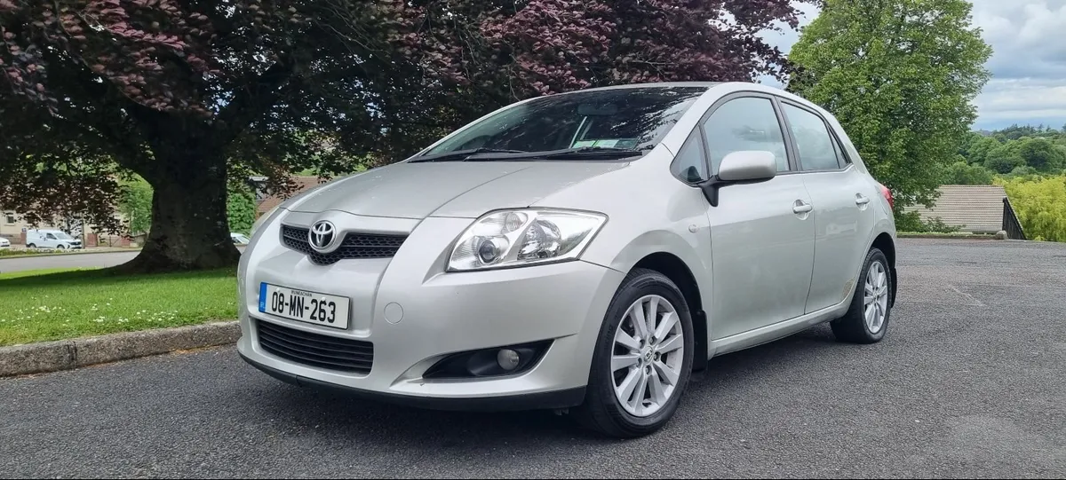 Toyota Auris 2008 - Image 1